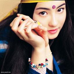 女人梦见明星买纸巾,女人与明星的纸巾邂逅