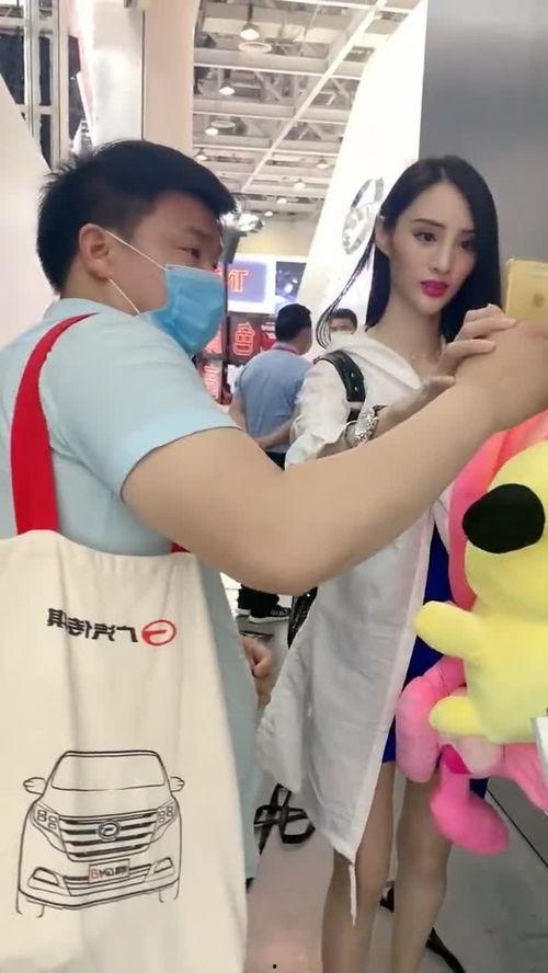 网红下班,揭秘他们的真实生活