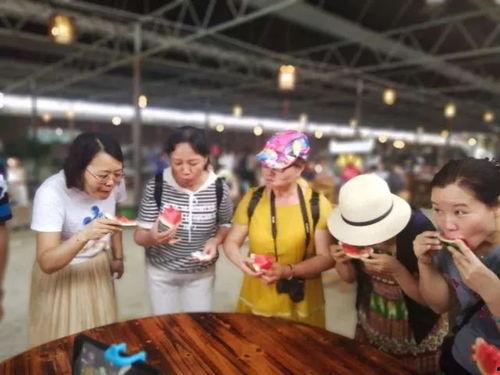 排排坐吃瓜看戏,一场别开生面的排排坐盛宴